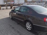 Gebraucht VW Passat 160 PS (117 kW) 2009 Silber Limousine