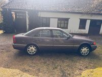 Gebraucht Mercedes C180 Elegance 122 PS (89 kW) 1994 Braun Limousine
