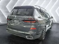 Neu BMW X7 M Sport 381 PS (280 kW) 2026 Grau SUV
