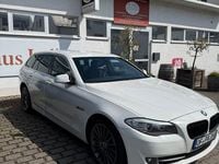 Gebraucht BMW 520 184 PS (135 kW) 2011 Weiß Kombi