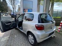 gebraucht Toyota Yaris 1.3 Linea Sol auto