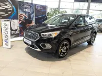 Usado Ford Kuga Vignale 179 HP (131 kW) 2017 Preto SUV