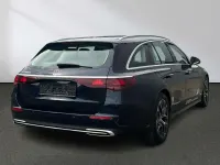 Gebraucht Mercedes E200 Avantgarde 163 PS (119 kW) 2026 Lack nautikblau Kombi