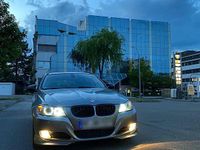 Gebraucht BMW 320 Lifestyle 184 PS (135 kW) 2011 Grau Kombi