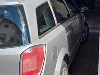 Gebraucht Opel Astra 90 PS (66 kW) 2006 Silber Kombi