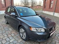 Gebraucht Volvo V50 Momentum 109 PS (80 kW) 2010 Grau Kombi