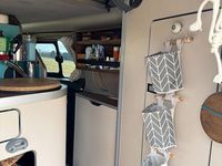 Gebraucht Ford Transit Nugget 131 PS (96 kW) 2018 Weiß Van / Kleinbus