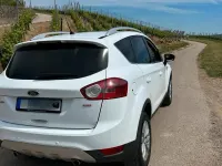 Gebraucht Ford Kuga Titanium 163 PS (119 kW) 2011 Weiß SUV