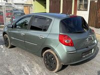Gebraucht Renault Clio II Dynamique 88 PS (64 kW) 2007 Kupfergrün Kleinwagen