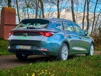 Używany Seat Leon Style 150 KM (110 kW) 2022 Szary Sedan/Limuzyna