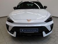 Neu Cupra Leon VZ 272 PS (200 kW) 2025 Glacial white metallic Kombi