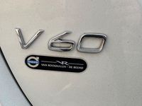 Gebraucht Volvo V60 Summum 280 PS (205 kW) 2015 Weiß Kombi