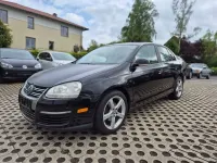 Gebraucht VW Jetta Trendline 170 PS (125 kW) 2009 Schwarz Limousine
