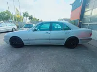 Gebraucht Mercedes E280 Elegance 204 PS (150 kW) 2001 Grau Limousine