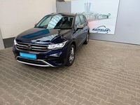 Gebraucht VW Tiguan Allspace Elegance 200 PS (147 kW) 2022 Atlantic blue metallic (metallic) SUV