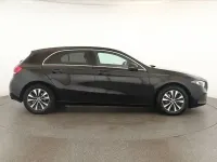 Gebraucht Mercedes A200 Progressive 163 PS (119 kW) 2021 Kosmosschwarz Limousine