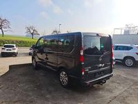 Gebraucht Opel Vivaro 145 PS (106 kW) 2017 Mitternachtsschwarz Van / Kleinbus