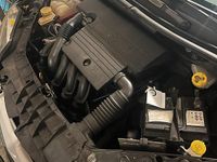 Gebraucht Mazda 2 80 PS (58 kW) 2003 Silber Kleinwagen