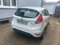 Gebraucht Ford Fiesta 81 PS (59 kW) 2016 Weiß Kleinwagen