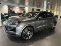 Gebraucht Porsche Cayenne 354 PS (260 kW) 2023 Grau SUV