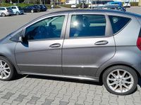 Gebraucht Mercedes A160 95 PS (69 kW) 2011 Grau Kleinwagen