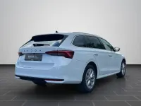 Gebraucht Skoda Octavia Selection 150 PS (110 kW) 2025 Moonweiß perleffekt (metallic) Limousine