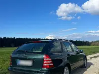 Gebraucht Mercedes 200 116 PS (85 kW) 2001 Grün Kombi