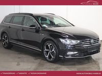 Gebraucht VW Passat R-line 200 PS (147 kW) 2023 Deep black perleffekt Kombi