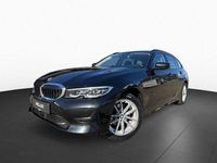 Gebraucht BMW 320 Advantage 190 PS (139 kW) 2021 Black sapphire (schwarz) Kombi