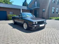 Gebraucht BMW 320 Cabriolet Performance 129 PS (94 kW) 1992 Schwarz Cabrio