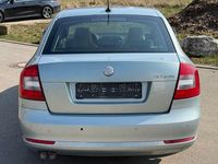 Gebraucht Skoda Octavia 140 PS (102 kW) 2010 Grün Limousine