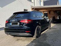 Gebraucht Audi A3 Sport 116 PS (85 kW) 2018 Schwarz Limousine