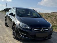 Gebraucht Opel Astra 140 PS (102 kW) 2013 Schwarz Limousine