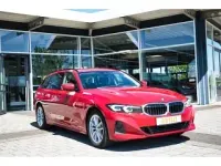 Gebraucht BMW 318 150 PS (110 kW) 2023 Rot Kombi