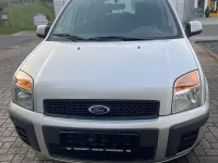 Gebraucht Ford Fusion 80 PS (58 kW) 2012 Silber Kleinwagen