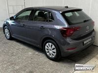 Usata VW Polo IQ Drive 95 CV (69 kW) 2023 Grigio Berlina