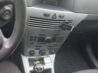 Gebraucht Opel Astra Selection 116 PS (85 kW) 2009 Grau Limousine