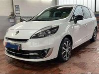 Gebraucht Renault Scénic III Bose Edition 131 PS (96 kW) 2012 Weiss "nacre" Van / Kleinbus