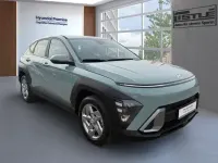 Gebraucht Hyundai Kona Select 137 PS (100 kW) 2025 Mirage green / sol SUV