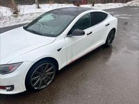 Gebraucht Tesla Model S 514 kW (700 PS) 2015 Weiß Kleinwagen