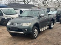 Gebraucht Mitsubishi L200 Invite 136 PS (100 kW) 2011 Grün Pickup