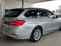 Gebraucht BMW 318 150 PS (110 kW) 2018 Silber Kombi