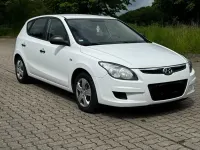 Gebraucht Hyundai i30 109 PS (80 kW) 2010 Weiß Limousine