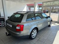Używany Audi A4 131 KM (96 kW) 2001 Szary Kombi