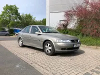Gebraucht Opel Vectra 101 PS (74 kW) 1999 Gold Limousine