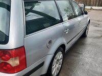 Usata VW Passat 115 CV (84 kW) 2003 Argento Station wagon