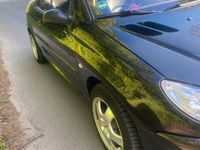 gebraucht Peugeot 206 CC schwarz