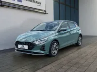 Neu Hyundai i20 Trend 101 PS (74 kW) 2026 Grün Kleinwagen