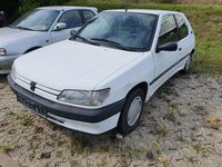 Gebraucht Peugeot 306 75 PS (55 kW) 1994 Weiß Limousine