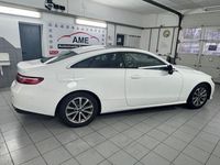 Gebraucht Mercedes E200 184 PS (135 kW) 2018 Weiß Coupé